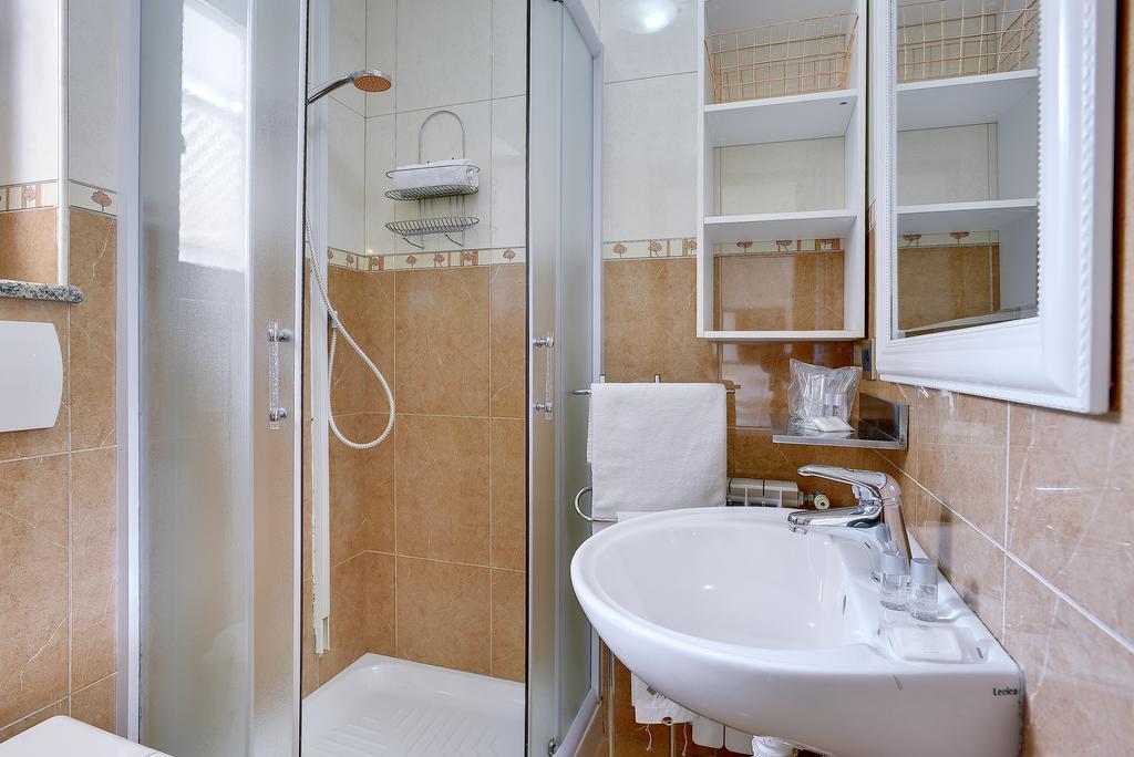 Villa Milli B&B Rovinj Extérieur photo